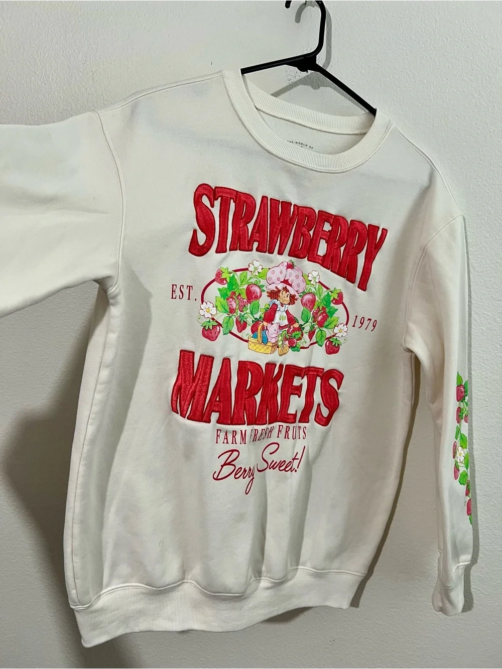 Cream 'Strawberry Shortcake Markets' Graphic Sweatshirt - Picture 10 of 16